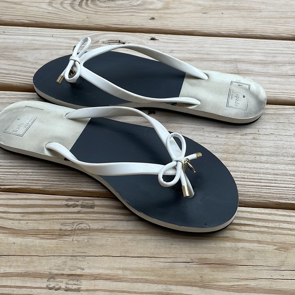 Kate Spade flip flops Size 10 - Picture 8 of 9